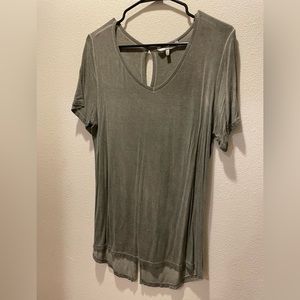 Buckle green shirt
